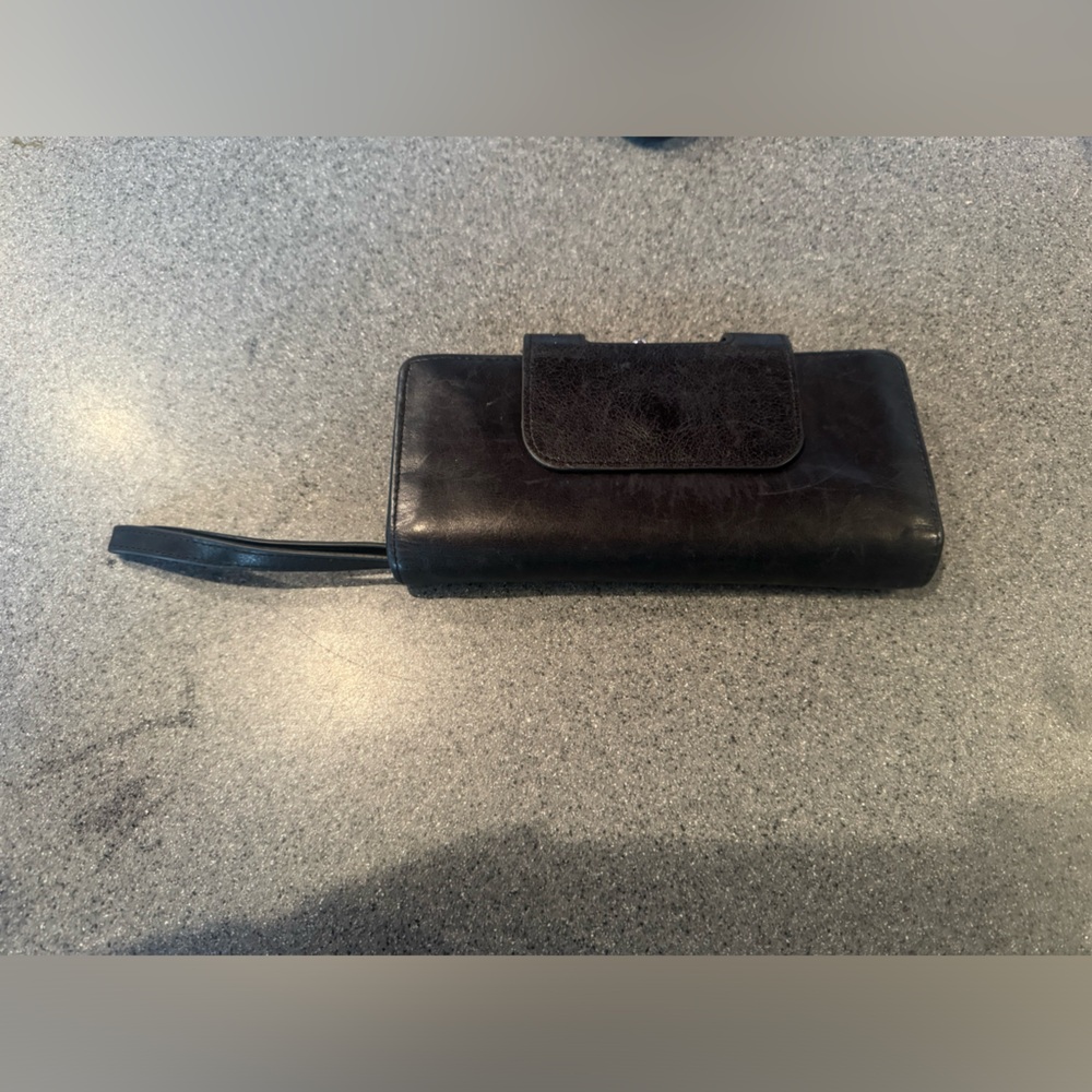 HOBO Wallet w/ wrist strap